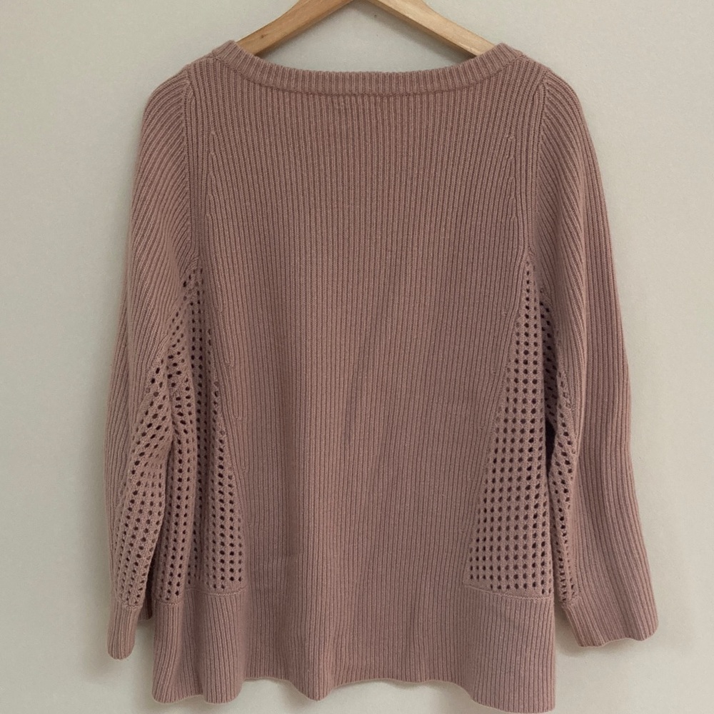 Garnet Hill Women's Cashmere V-Neck Sweater Size M - Picture 6 of 7
